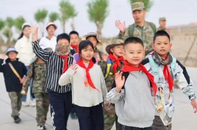 不服输的劲儿每天都在打破自己磨炼之外温情也在流淌